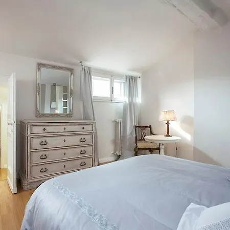 Historic Penthouse With 360 Views *
